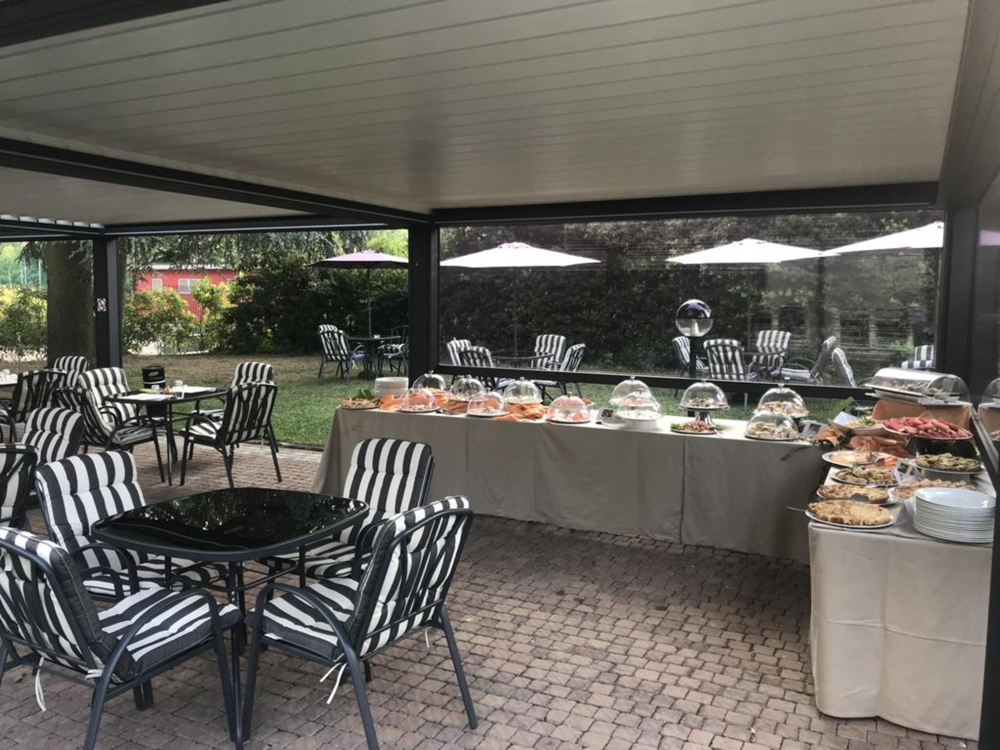 Bis Hotel 바레세 외부 사진