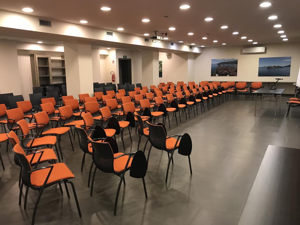 Bis Hotel 바레세 외부 사진