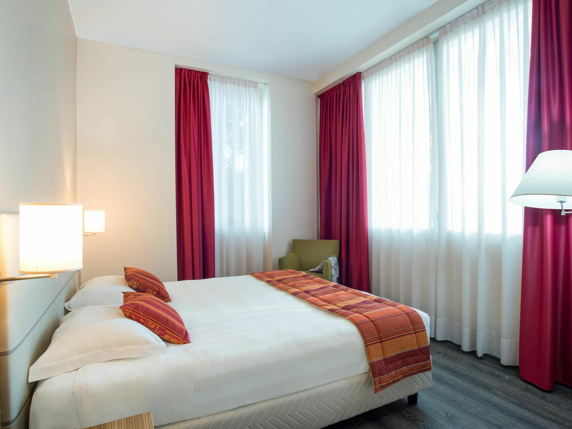 Bis Hotel 바레세 외부 사진